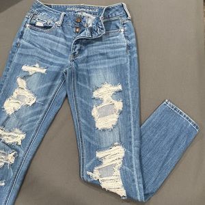 American Eagle ‘Tomgirl’ Jeans